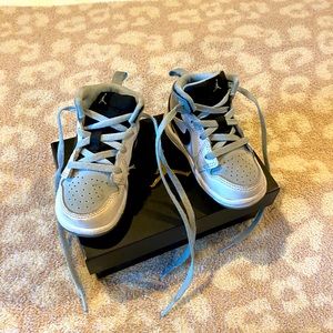 Toddler Nike Jordan’s size 6C